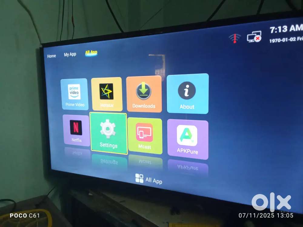 New Aiwa TV 43 inch smart tv good working condition