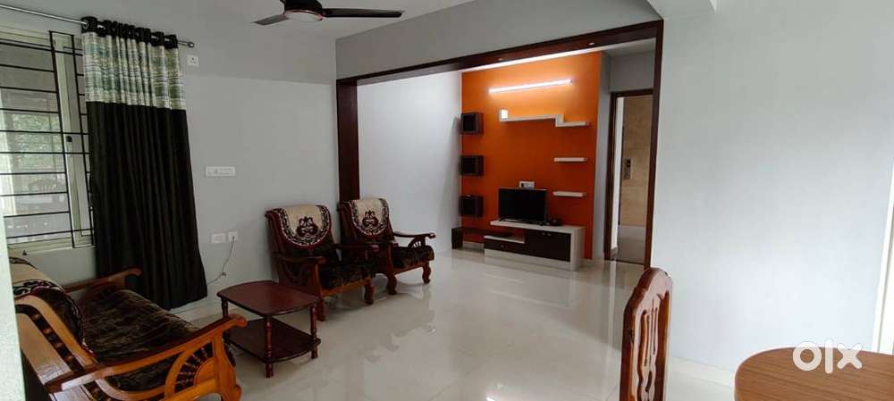 Fully Furnished Flat for Rent at Kowdiar – ₹25,000/month