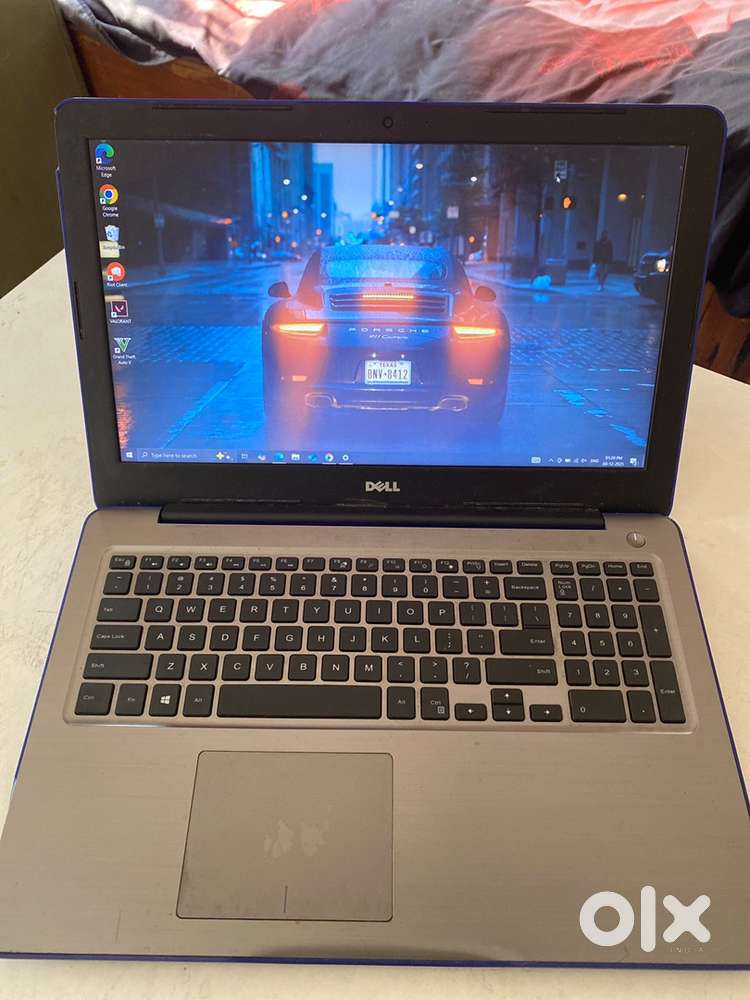 Laptop Dell imspiron5567 with charger