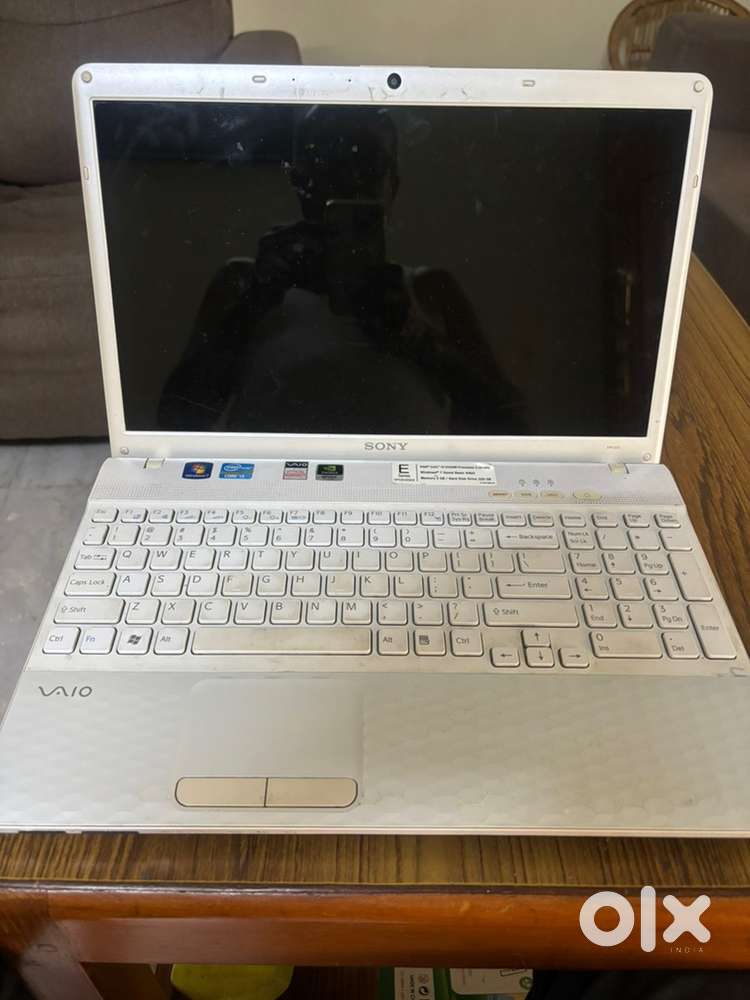 SONY VAIYO LAP TOP
