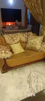 Nine seater Sofa for sale 15000/-
