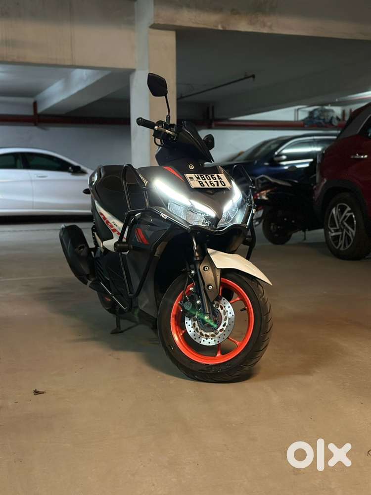 Yamaha Aerox 155  ( 2024 )