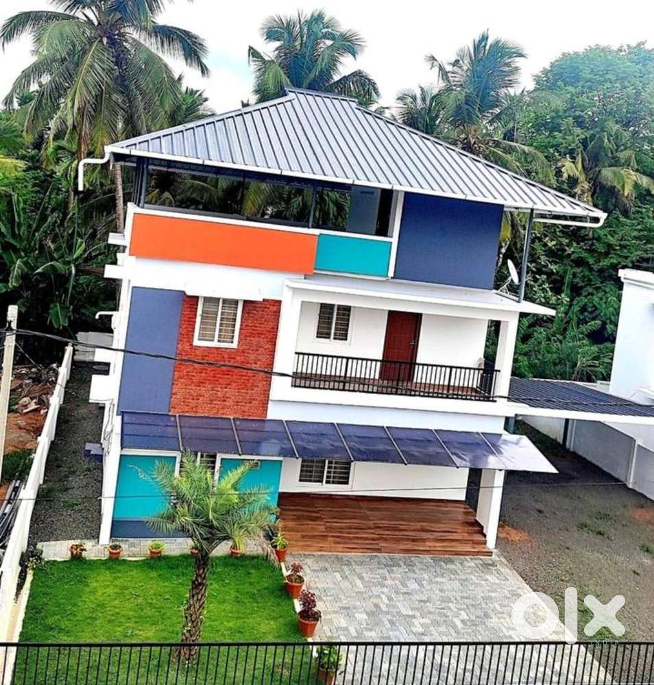 7.99 Cent Plot - 4BHK luxury vilas  for sale in Thrissur!