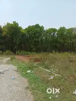 300 गज का प्लॉट 26000  प्रति गज
हेरीटेज स्कूल के पास भाऊ वाला चौक