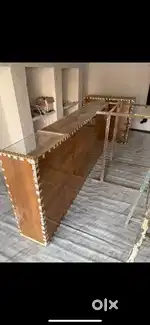 2 counter 7000 and 4 racks 4000 new condition