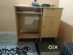 Computer table