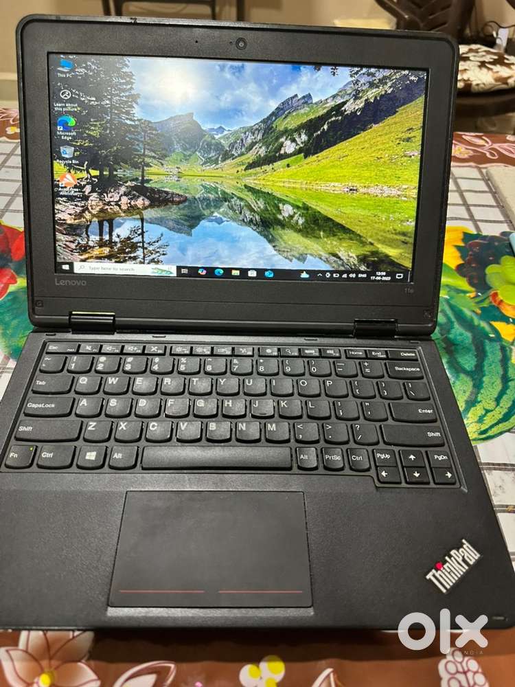 Lenovo thinkpad SSD 11.6 inch LED display