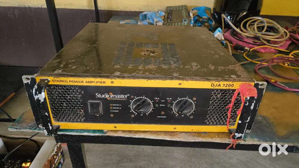 Studiomaster dja 3200 watt hai