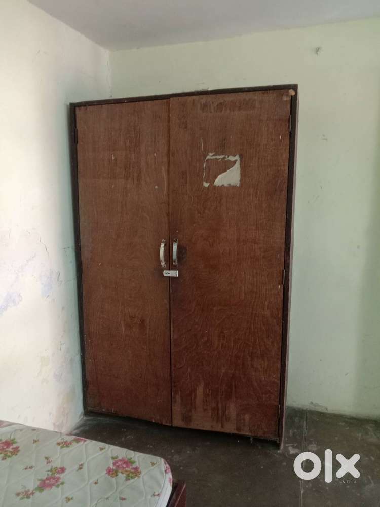 Independent One Room Semi Furnished in Posh Area