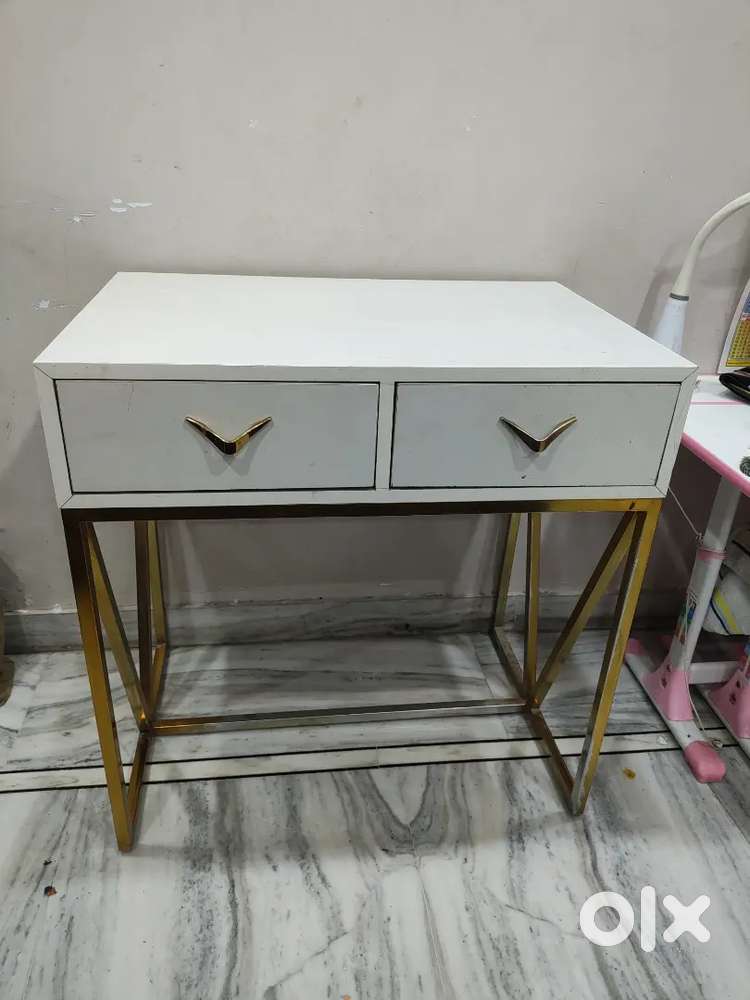 Study Table/ Nail extension table stainless steel