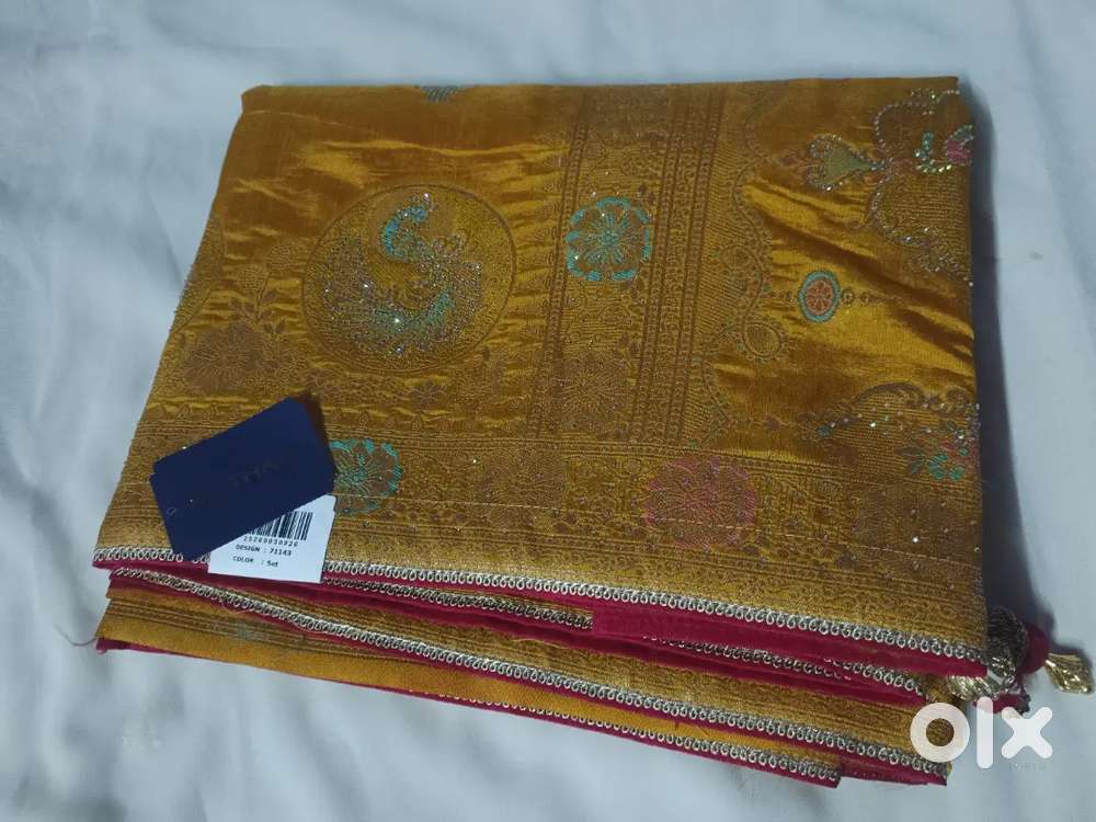 Women diwali special saree