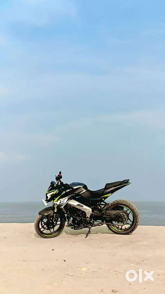 Pulsar NS400Z