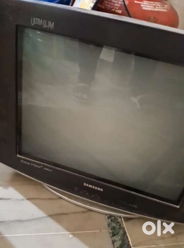 SAMSUNG ULTRA SLIM TV URGENT SALE PERFECT CONDITION