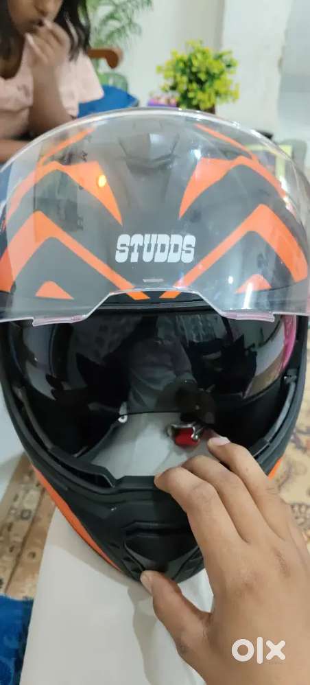 Racer helmet of studds