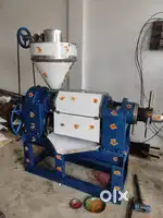 Oil expeller machine and filter