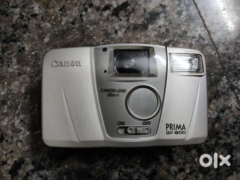 Canon Prima BF-800 Film Camera – Reel Type – Vintage Classic