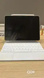 Ipad Air M4 Magnetic Keyboard