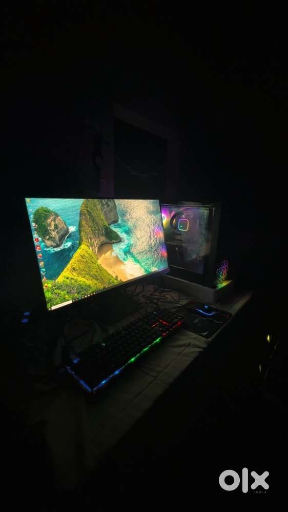 Urgent 5 months old High end Custom build PC for sale