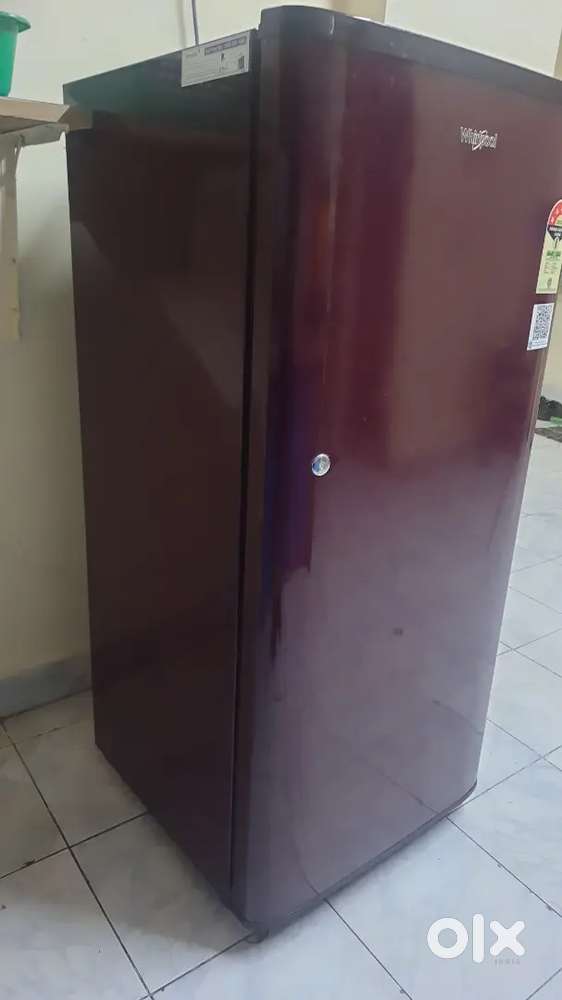 Whirlpool 184 L 3 Star  brand new fridge purchased in September 2023
