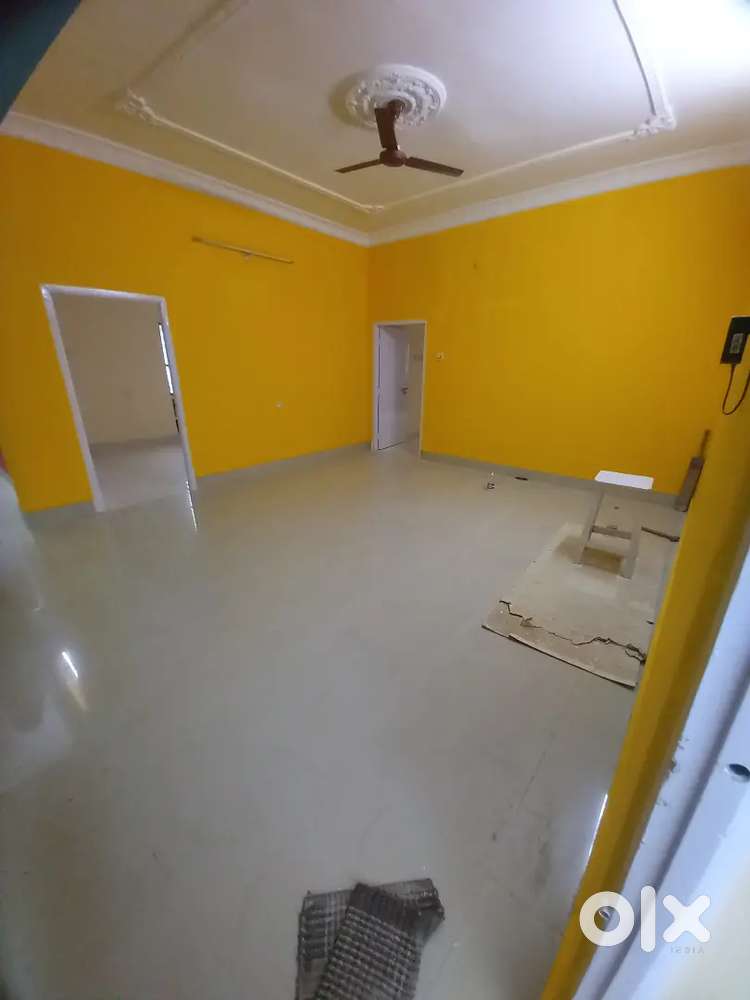 3BHK FLAT FOR RENT AT SALARJUNG COLONY TOLICHOWKI NEAR ROAD BACHELOR'S