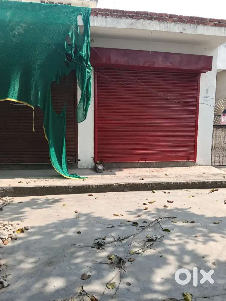 120 sqft Shop for rent in Aliganj