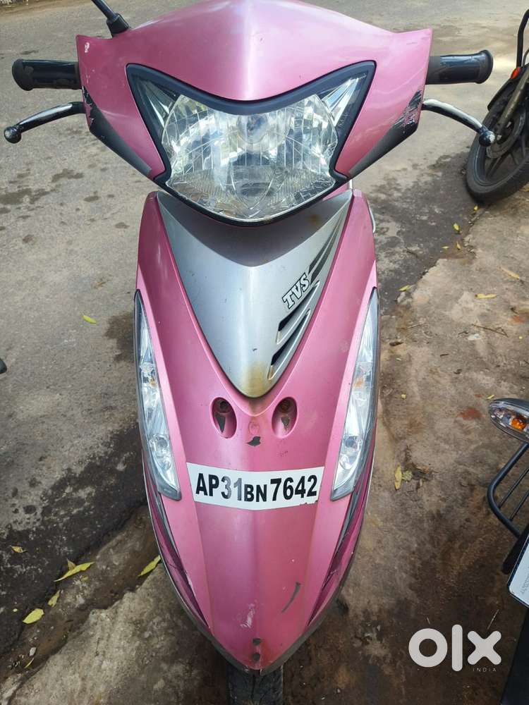 Tvs scooty streek