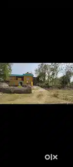 20 फीट रोड मुगलसराय स्टेशन  लंका बीएचयू 17km कैंटस्टेशन 15 किलोमीटर