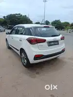Hyundai i20 Asta (O) 1.2 IVT, 2018, Petrol