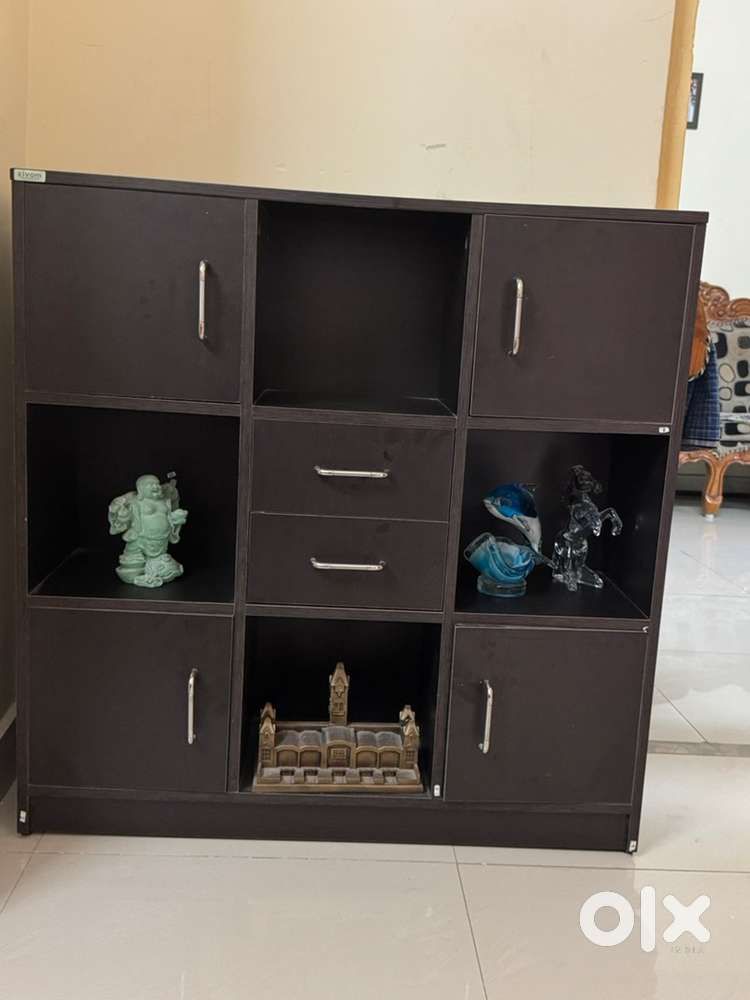 wooden storage/display cabinet
