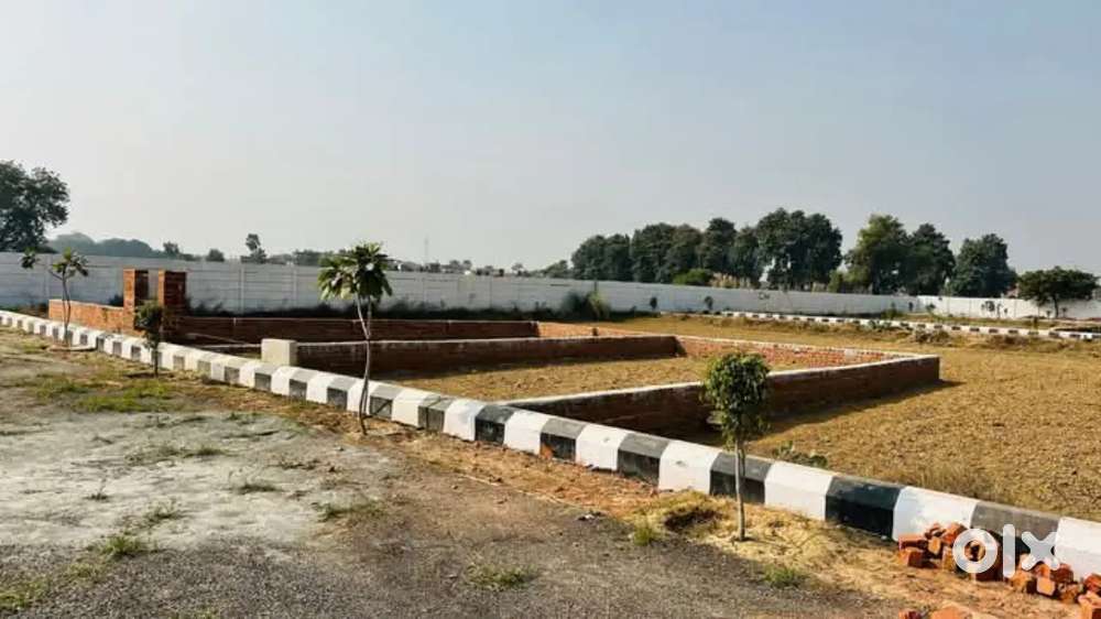 4. लुलु मॉल और मेदांता हॉस्पिटल के पास किफायती प्लॉट
 ले रिंग रोड पे