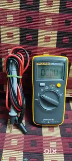 Fluke 101 digital multimeter good working condition
