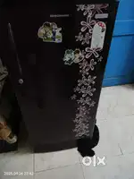 Kelvinator fridge 195Ltr