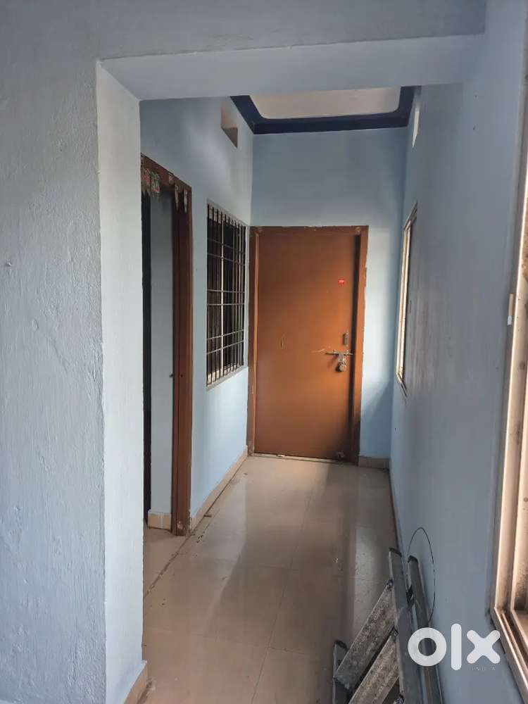 1 Bed room House ,Prime Location,1st Floor,900 mtr railway station,