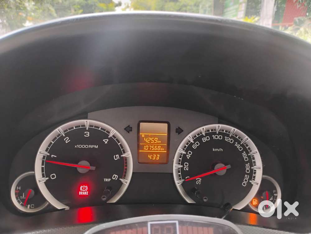 Maruti Suzuki Swift Dzire Vdi BSIV, 2015, Diesel