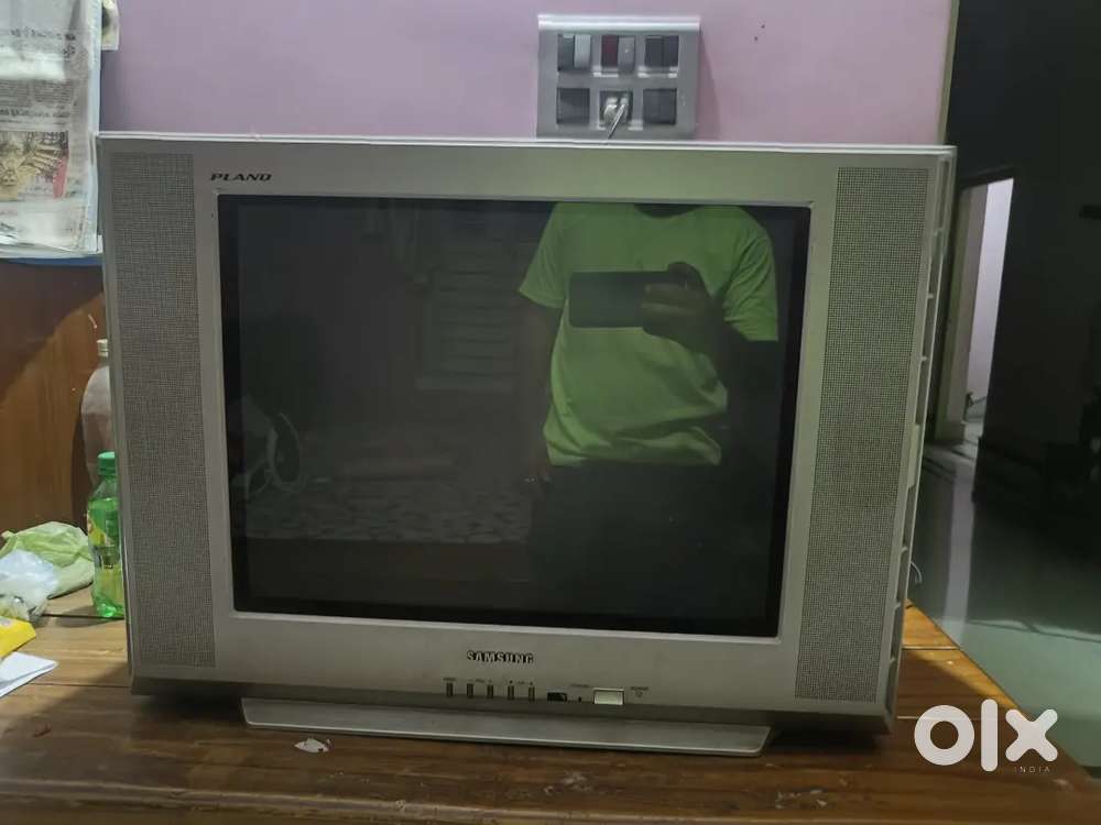 SAMSUNG TV