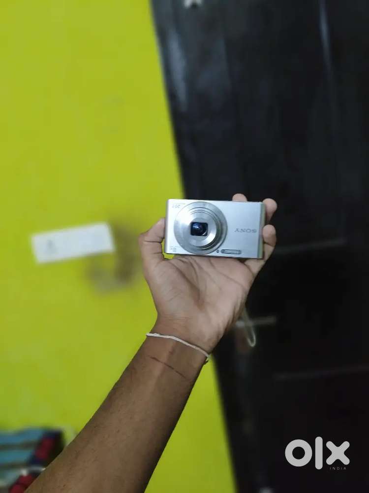 Sony cyber-shot DSC-w830