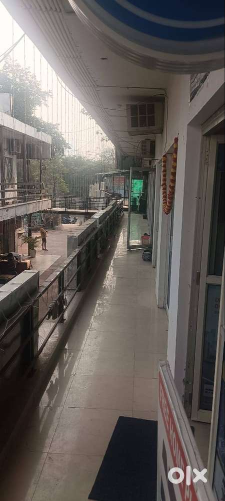 FRONT FACE FOR COMPANY, CUSTOMER HANDLING LING,