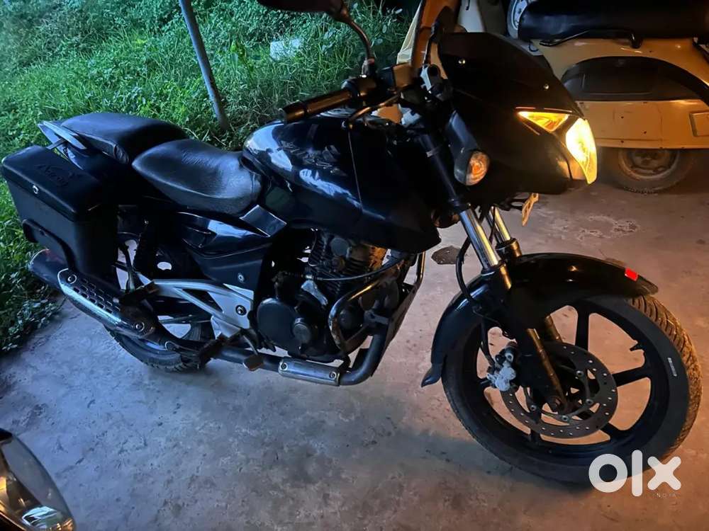 Excellent condition bike 2nd owner with new tyres
