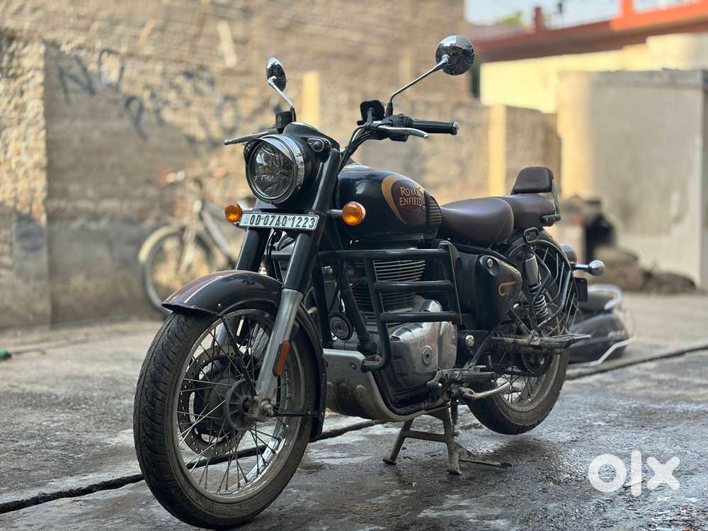 Royal Enfield Classic 350 Halcyon Black  2023  16,000 km