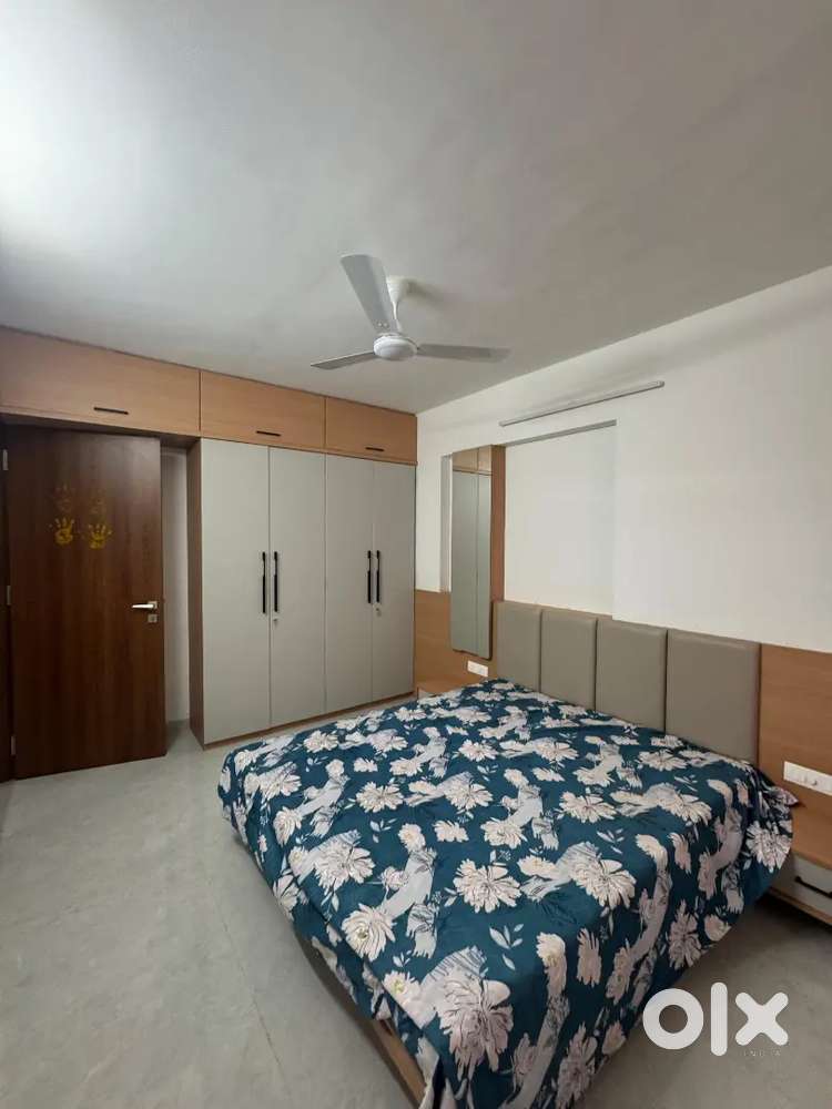 3 Bhk Luxrises Furnish Flat