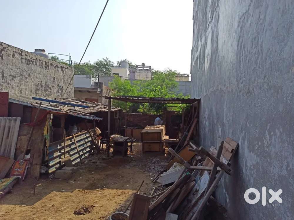 125 gaj plot in mitraon,najafgarh
