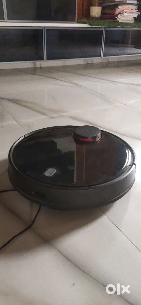 MI Robot vaccum cleaner