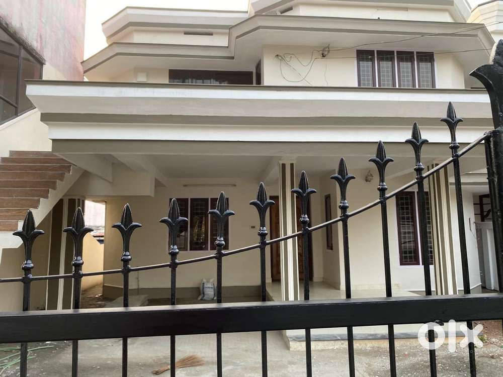 Aluva-Perumbavoor Road, Colonippady, Two floors, both for rent,