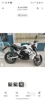 Revolt RV 400