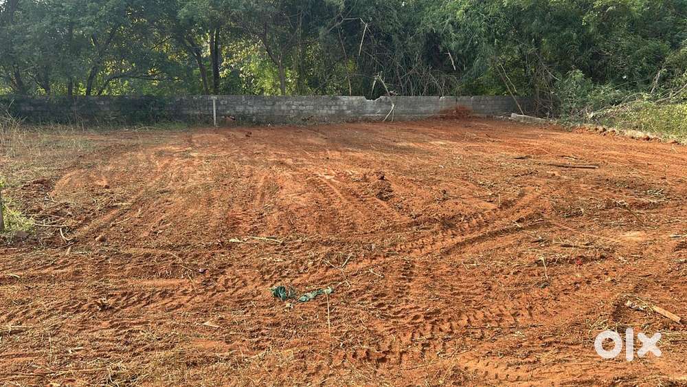 East facing plot near E-13 and Aiims