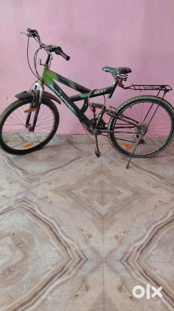 Hero cycle for sale with gears