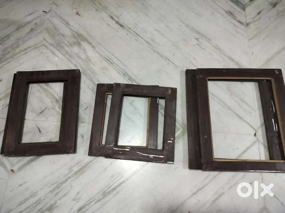 6 Ready made window frames