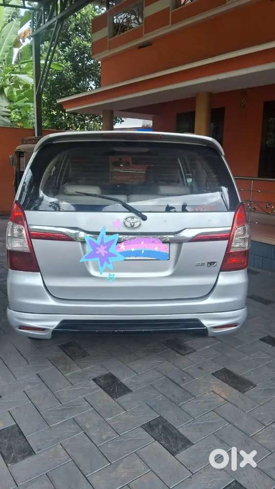 Toyota Innova 2010
