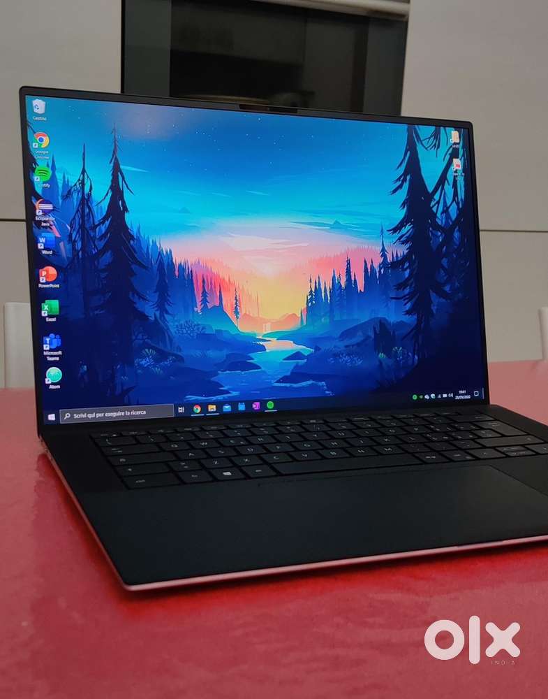 Dell XPS 9500 laptop - 2021