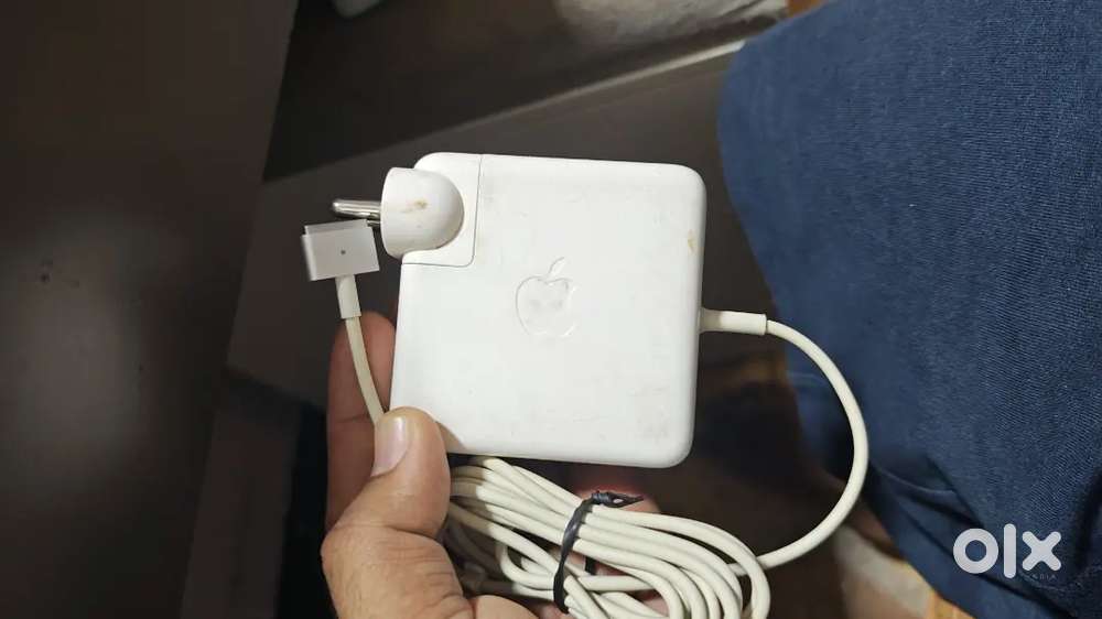 Amazing offer MacBook chargers original in a very good condition